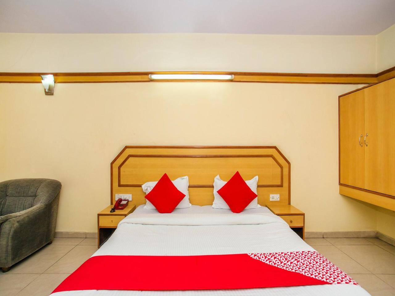 Oyo 649 Hotel Ajantha Trinity Inn Bangalore Exteriör bild