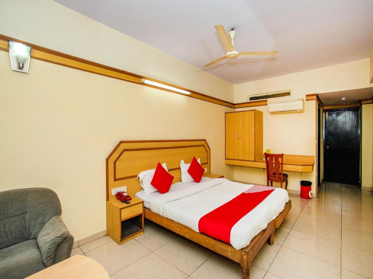 Oyo 649 Hotel Ajantha Trinity Inn Bangalore Exteriör bild