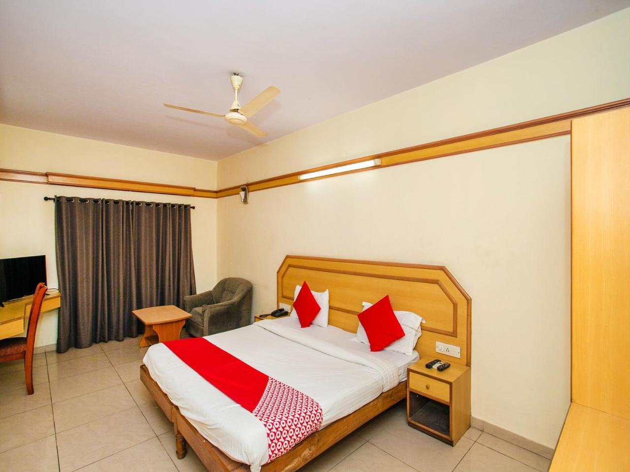 Oyo 649 Hotel Ajantha Trinity Inn Bangalore Exteriör bild